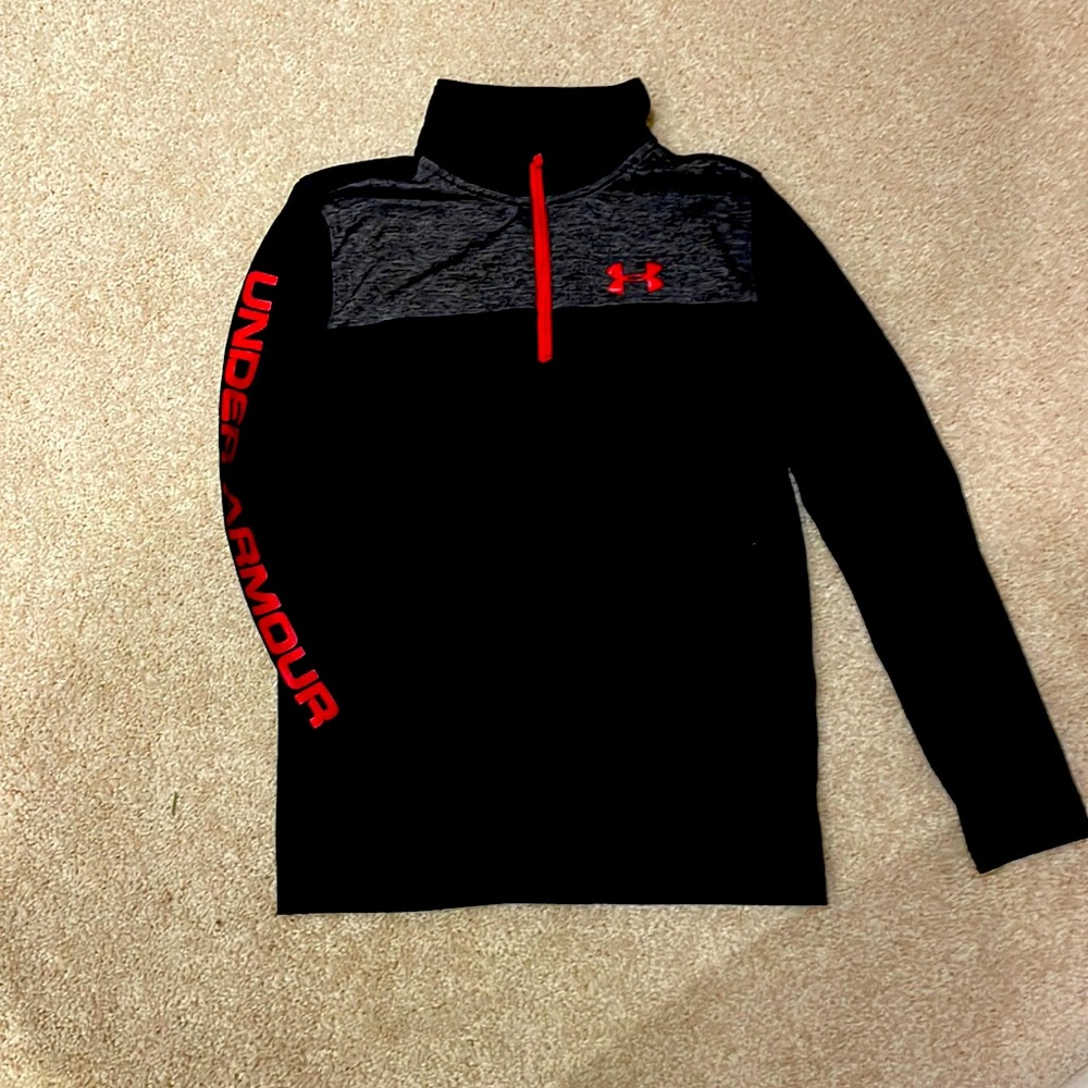 Under Armour 1/4 zip pullover. Black/Red